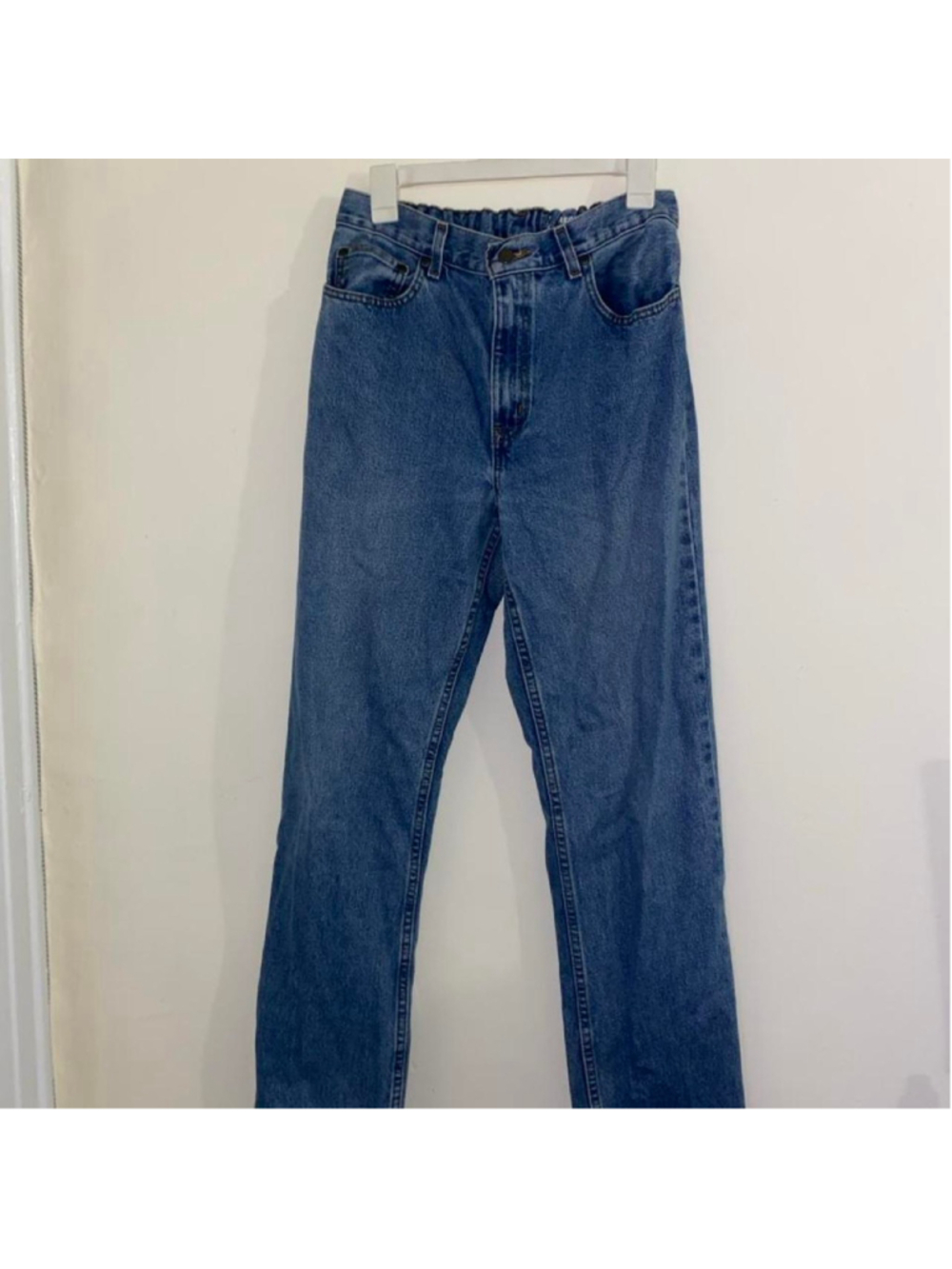 Straight leg medium wash denim